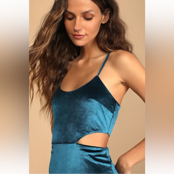 Cabaret Cutie Teal Blue Velvet Cutout Bodycon Mini Dress Size M - Picture 3 of 5